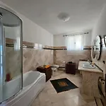 Villantoine De La Marina Di Prázdninový dům Orosei